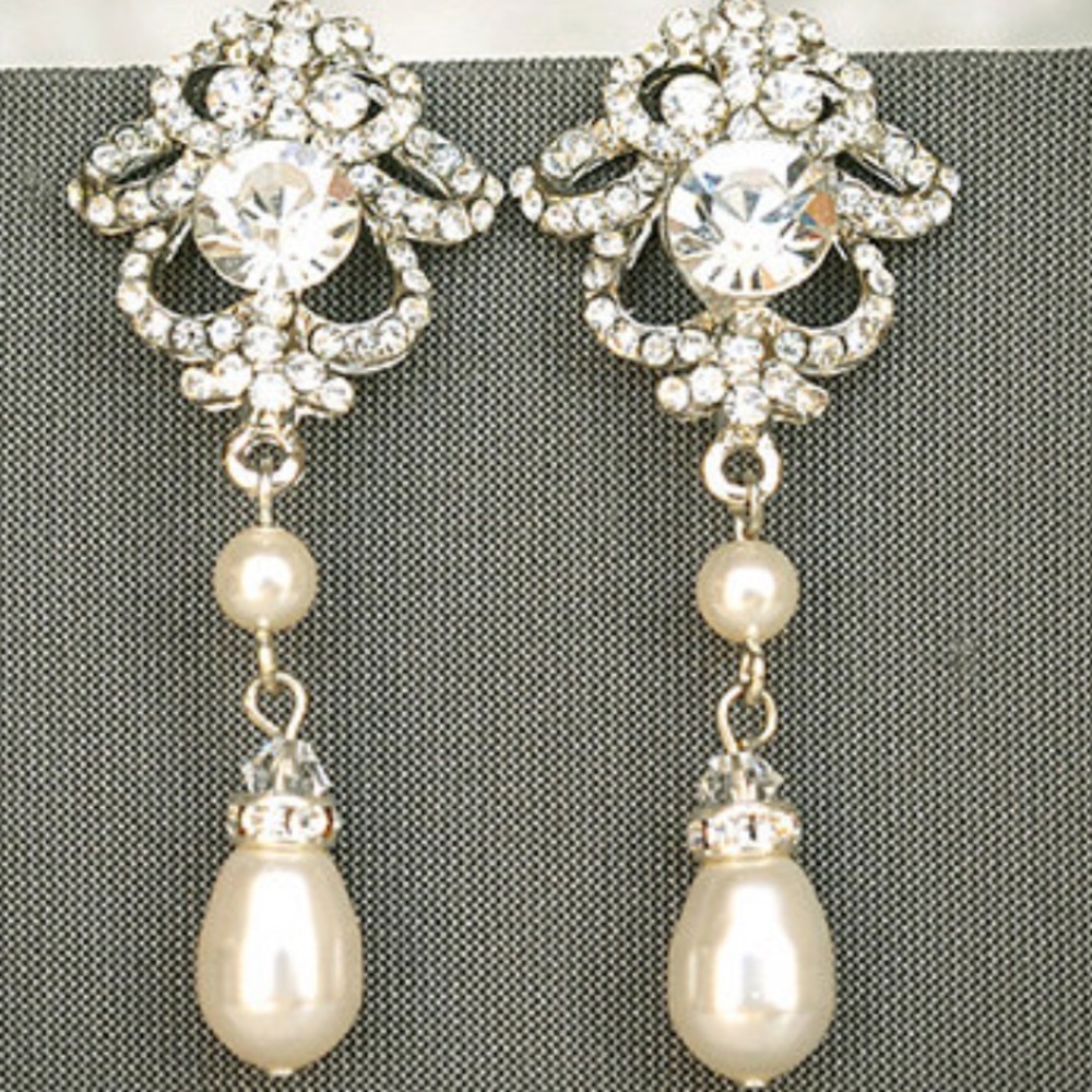 Swarovski Pearl Drop Dangle Earrings